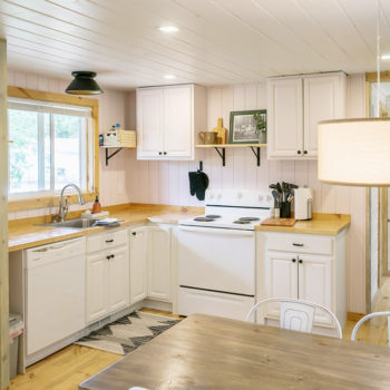 The Dray Cabin kitchen