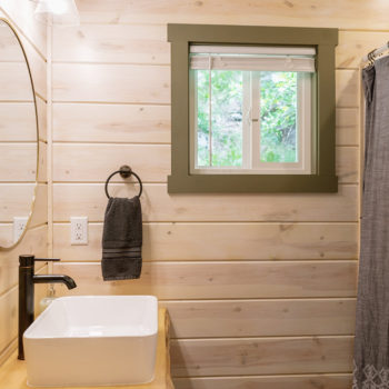 The Notch Cabin bathroom