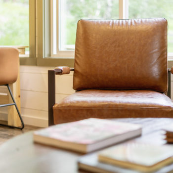 The Winsome Cabin living room